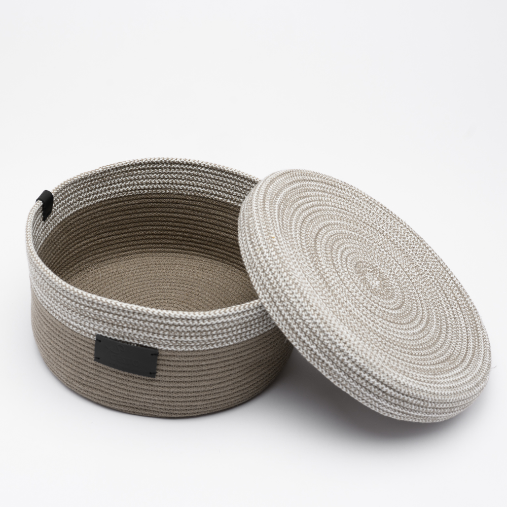 Cesto portaoggetti con coperchio e senza